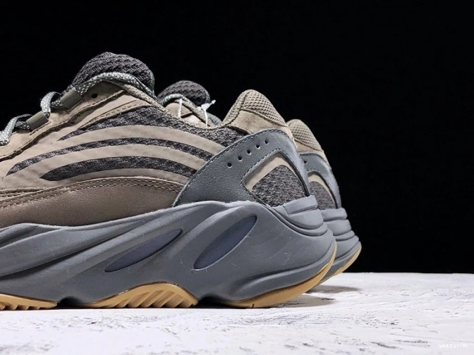 EG6860 Boost Yeezy Geode 700 v2 Adidas 0730
